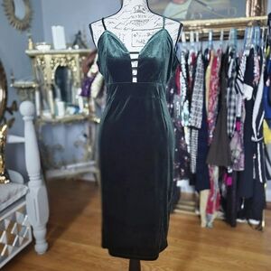 NWT Haute Monde Dark Green Velvet Midi Dress Medium